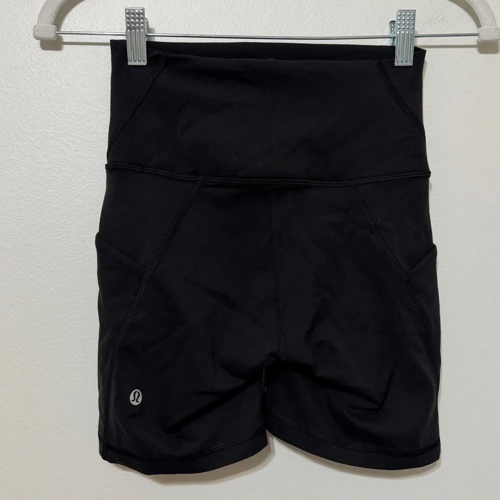 NEW Lululemon Wunder Train High-Rise Short Size 4 Black NWOT